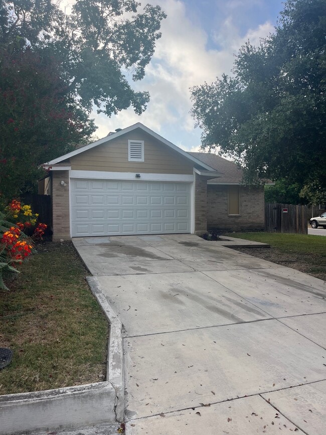 Building Photo - 3602 Woodglow Cir