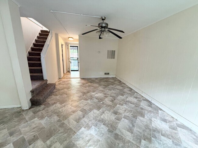 Foto del edificio - 2717 Bethel Rd
