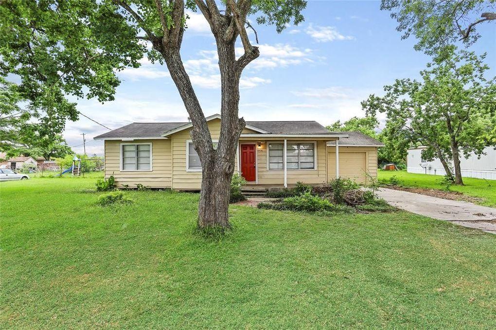 2724 Shanks Rd, Angleton, TX 77515 House Rental in Angleton, TX