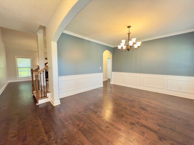 Foto del edificio - 532 Larkspur Dr