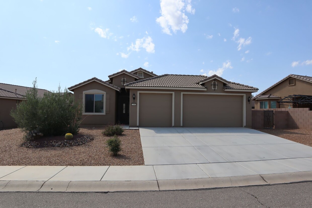Primary Photo - A Home You Have To See To Believe!!!