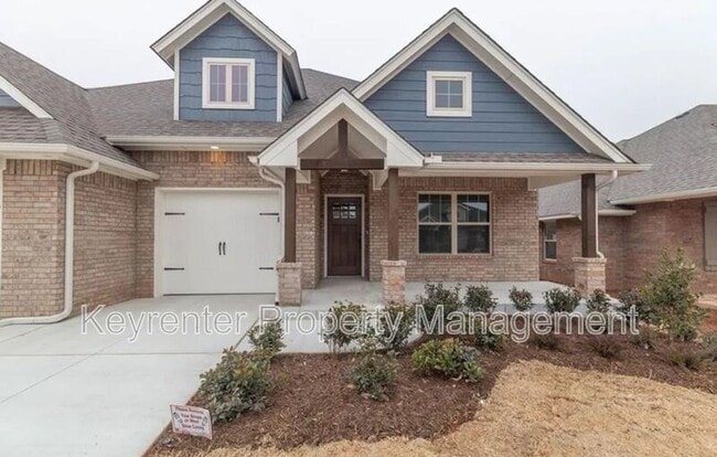 Building Photo - 1017 NE 34th Terr