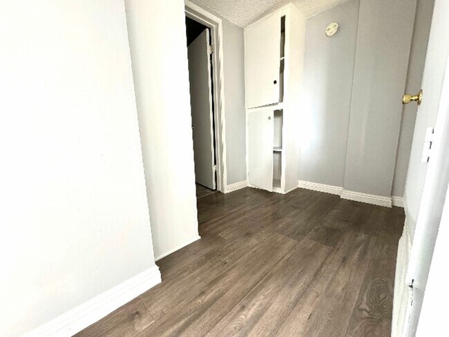 Foto del edificio - 14082 Buena St
