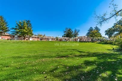 Foto del edificio - 268 Powell Cir