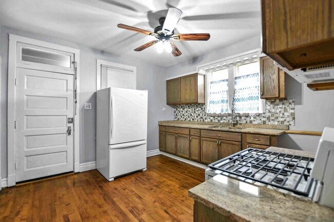 Foto del edificio - 1302 S 61st Ave