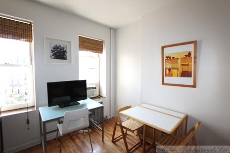 Foto del edificio - Christopher Street Furnished appartment