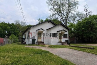 Building Photo - 1535 N Tenneha Ave