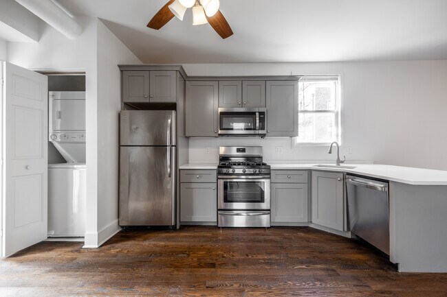 Foto del edificio - 3135 N Oakley Ave