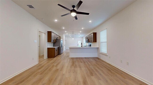 Foto del edificio - 1023 Pecan Harvest Dr