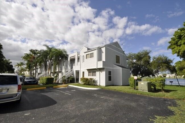 Foto del edificio - 3441 NW 44th St