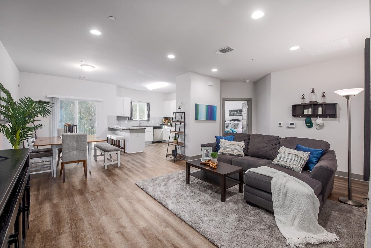 Primary Photo - Beautiful Condo in Gated Community