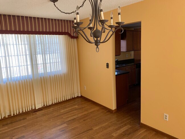 Building Photo - 5556 S Quintero Way