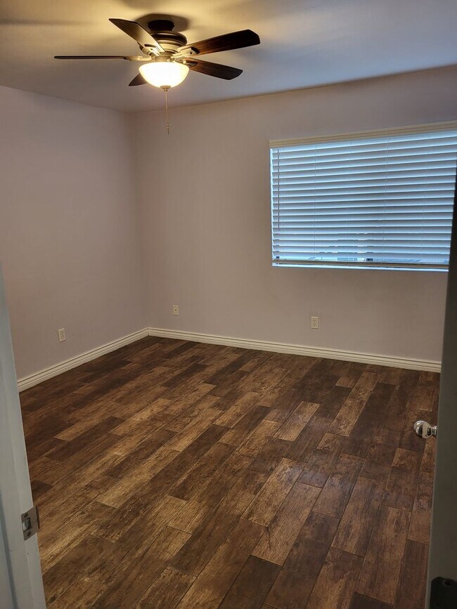 Foto del edificio - 2 Bed/2Bath Condo In University Heights! A...