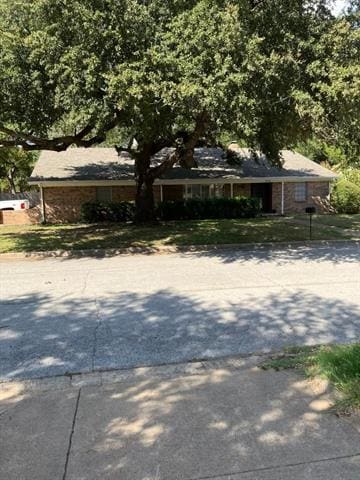 Building Photo - 832 Overhill Dr