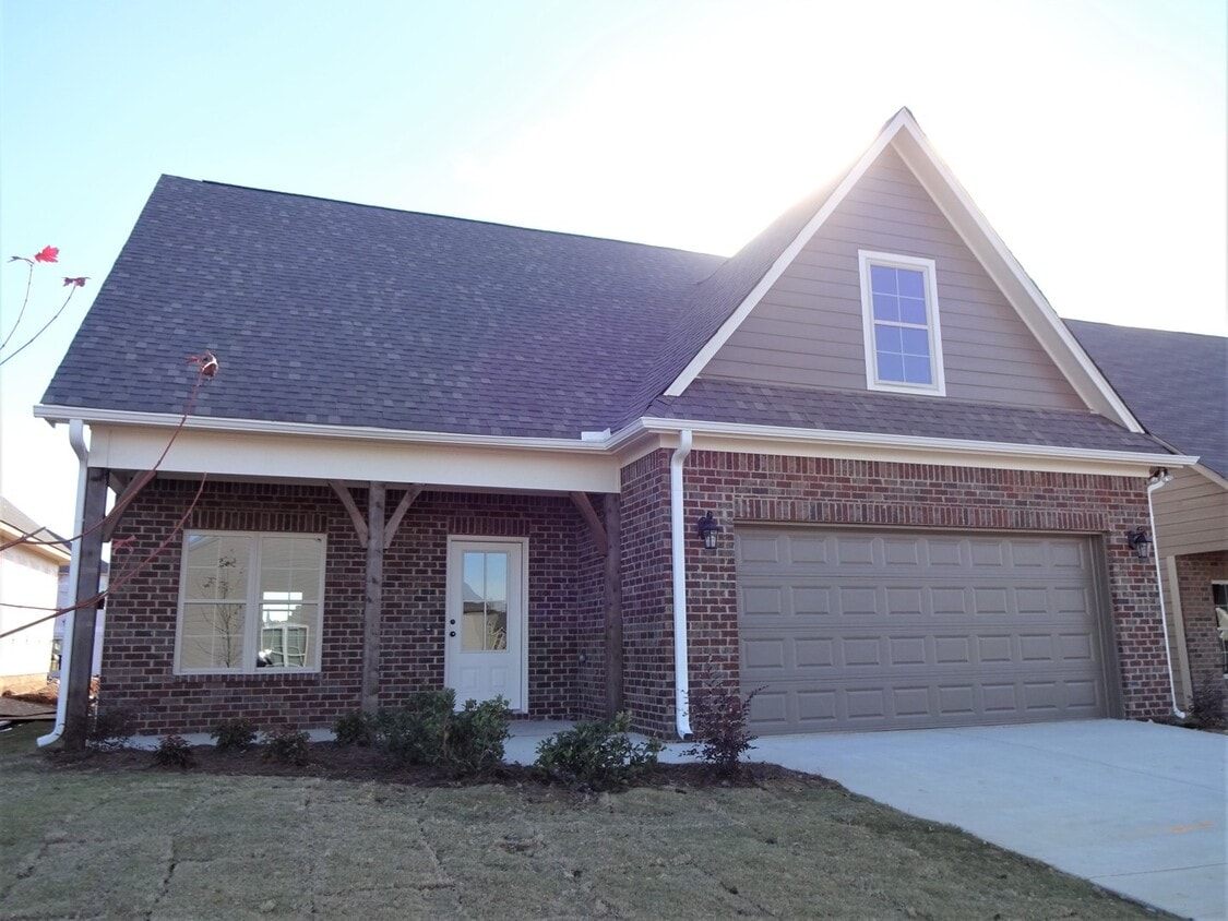 Primary Photo - Spacious Home for Rent in Calera! Availabl...