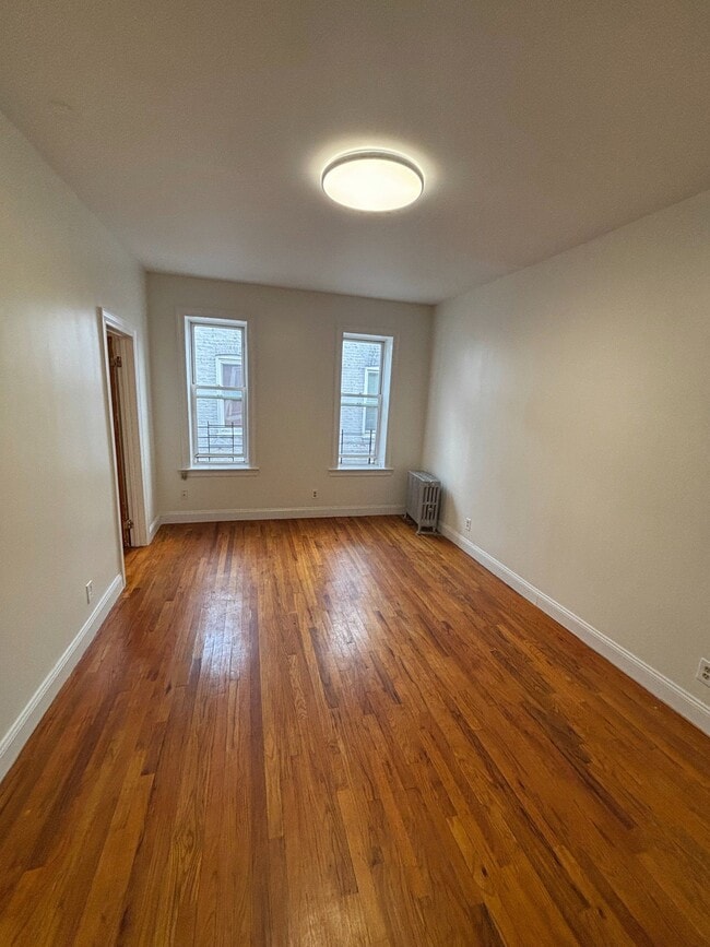 Building Photo - 309 E 91st St