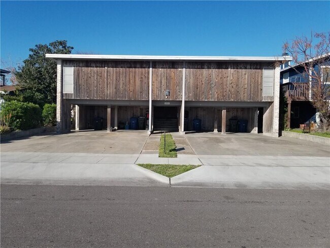 Foto del edificio - 5832 S Alameda St
