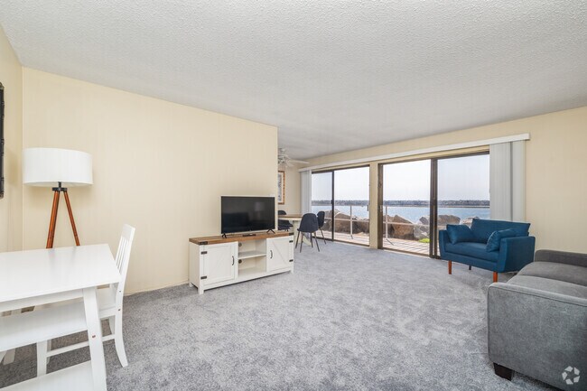 1HAB, 1BA - 660 ft² - Sala de estar - 270 Portofino Way