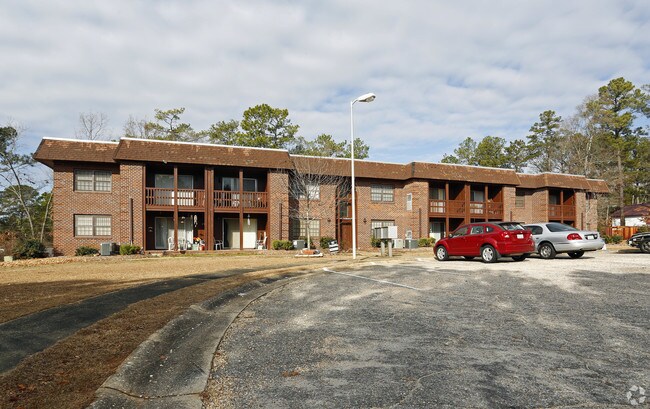 Building Photo - Gables Court Apartments