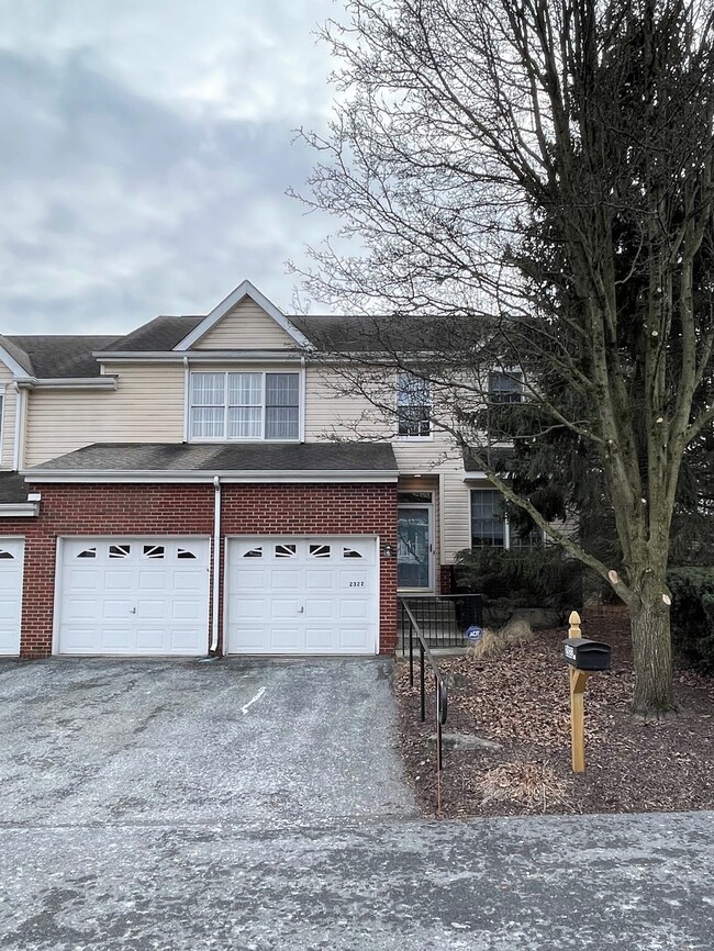 Foto del edificio - 2322 Fox Meadow Dr