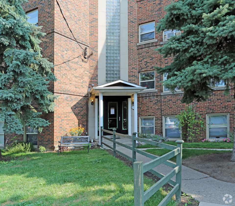 Building Photo - Aberdeen Apartments