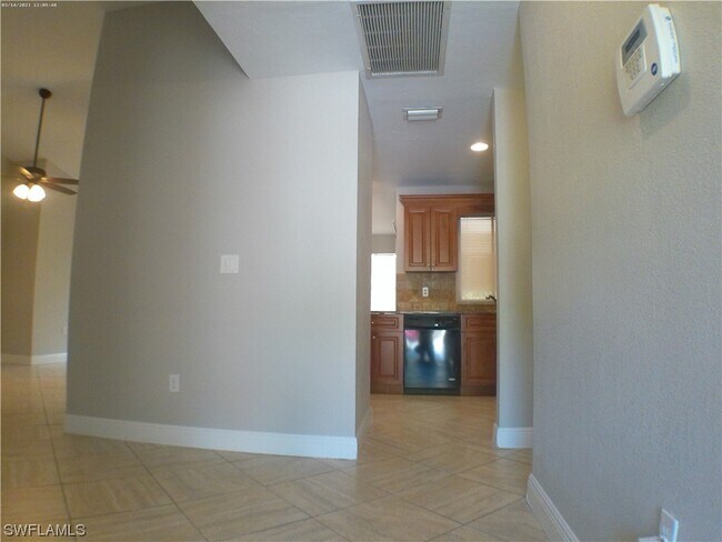 Foto del edificio - 3806 East 2nd Street