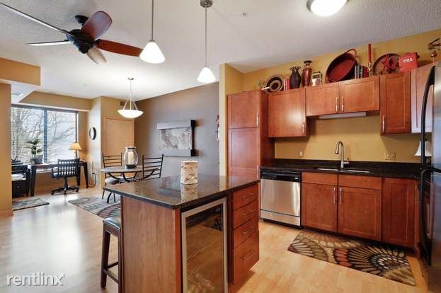 Primary Photo - 1 br, 1 bath Condo - 4750 E 53rd St Apt 202