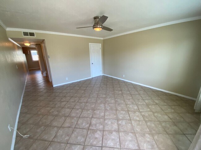 Foto del edificio - Two Bedroom Huntington Beach Townhouse w/ ...