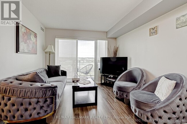 Photo du bâtiment - 1235 Bayly St