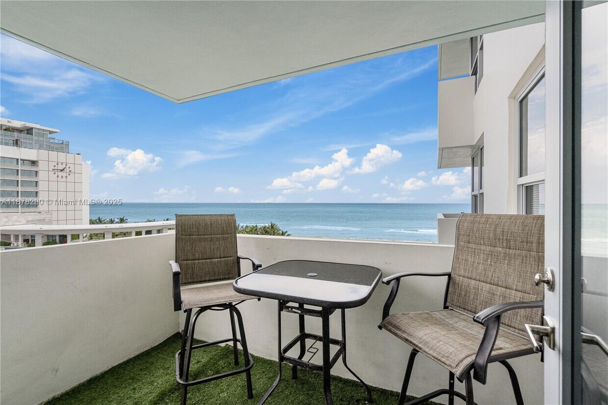 Foto principal - 2899 Collins Ave