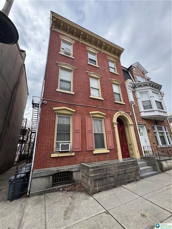 Foto del edificio - 36 S 10th St