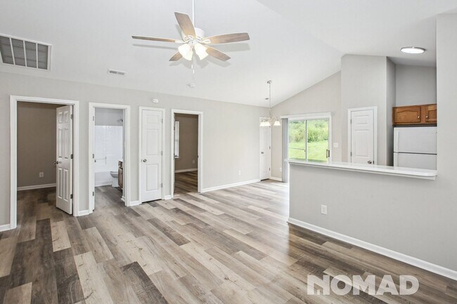 Building Photo - Charming 3BR House in Charlotte