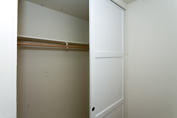 Building Photo - 240 Cumberland St