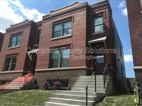 Building Photo - 4329 Swan Ave