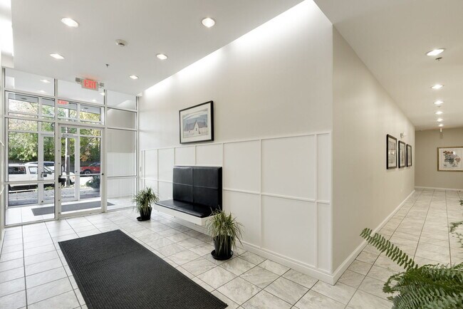 Foto del edificio - 1415 Sherman Ave