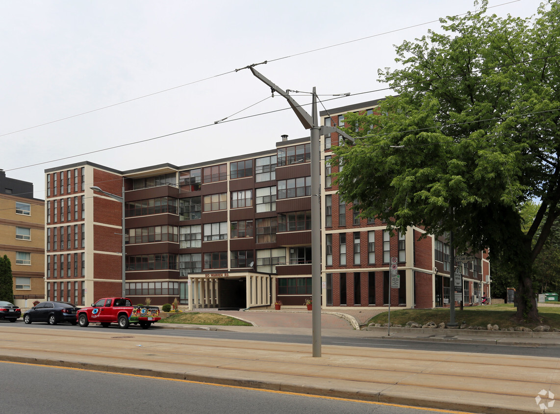 Building Photo - 90 Warren Rd