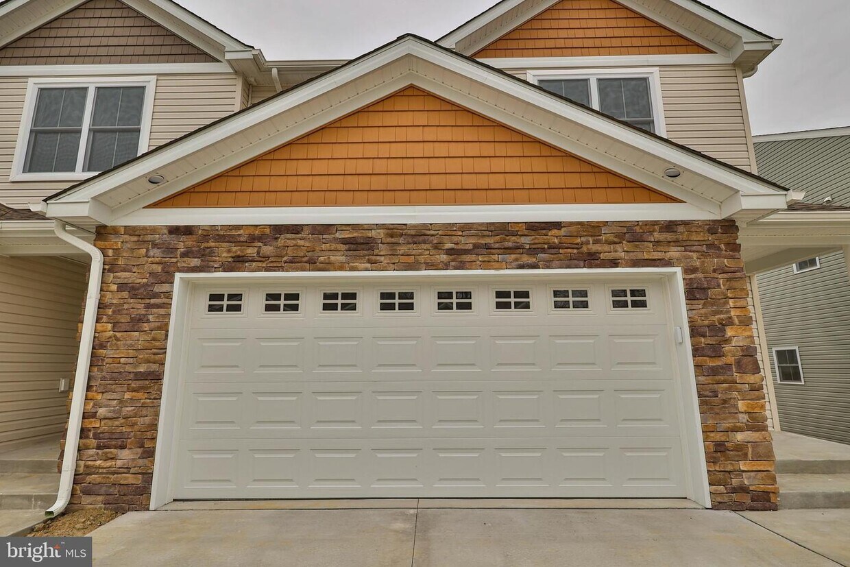 1287 Tilghman St, Emmaus, PA 18049 Townhome Rentals in Emmaus PA