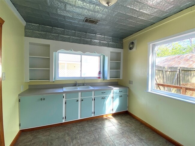 Foto del edificio - 6022 Dubose St
