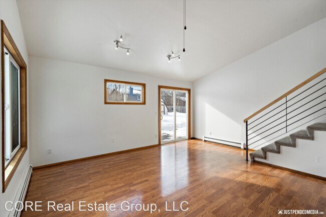 Building Photo - 2 br, 1.5 bath House - 3248 Orion Circle