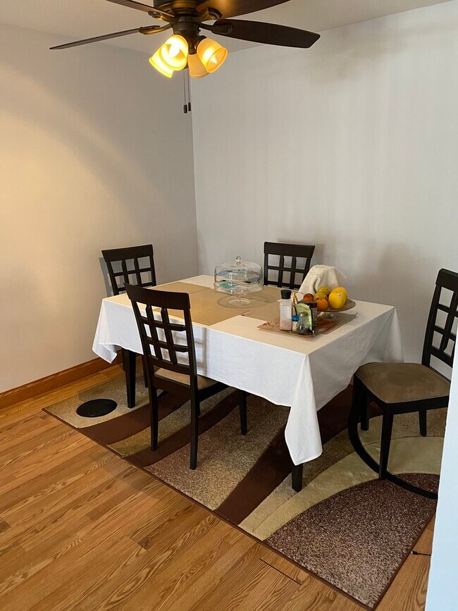 Foto del edificio - 849 Miller Ln