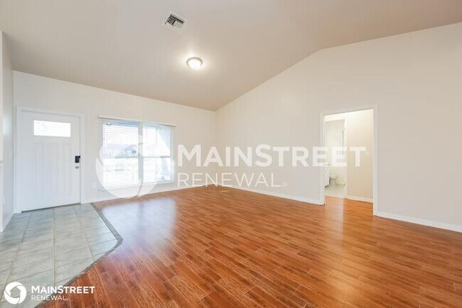 Building Photo - 914 Acroft Ave