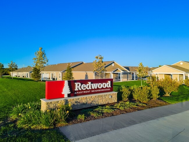 Building Photo - Redwood Oswego