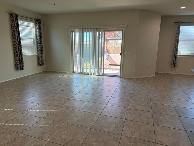 Foto del edificio - 3090 N Lainey Ln