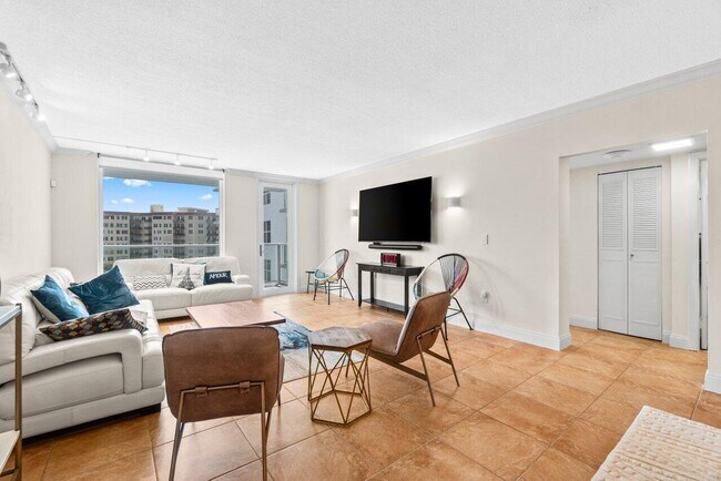Foto del edificio - 3450 S Ocean Blvd