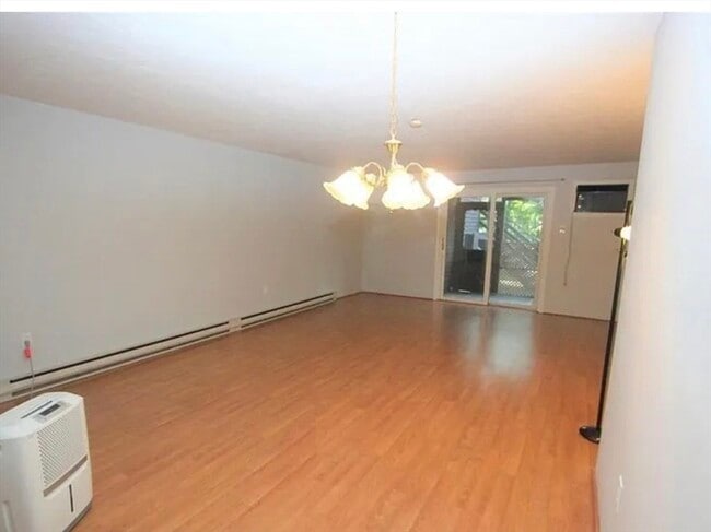 Building Photo - 76 Highwood Dr
