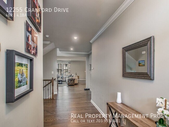 Building Photo - Qualify for a zero deposit? Minutes to I95