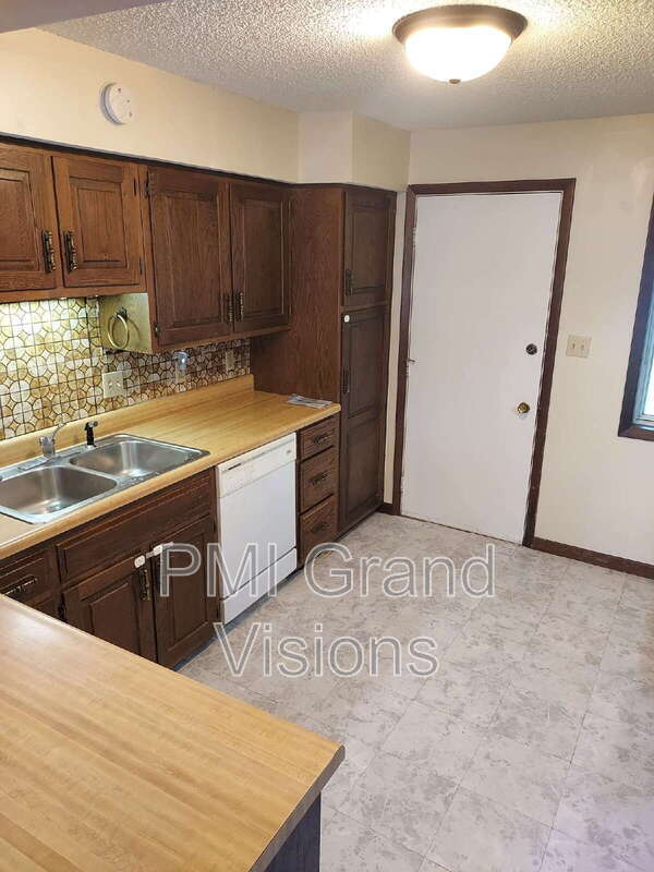 Foto del edificio - 351 Southland Dr