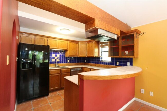 Building Photo - 3135 Weatherford St
