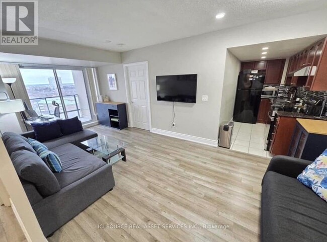 Photo du bâtiment - 220 Forum Dr