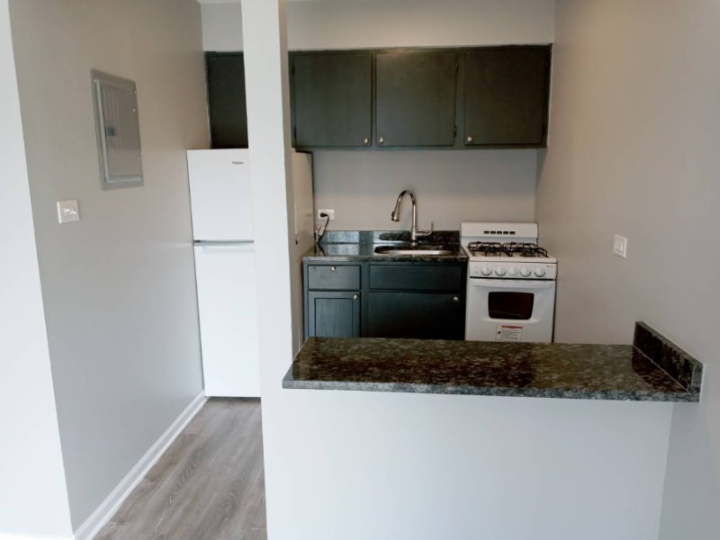 Foto principal - 3353 Commercial Ave